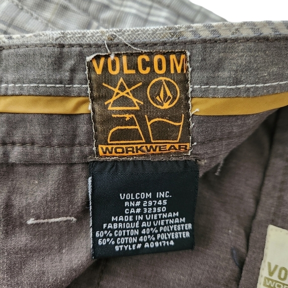 VOLCOM Workwear men's plaid shorts flat front size 36 - Picture 7 of 10